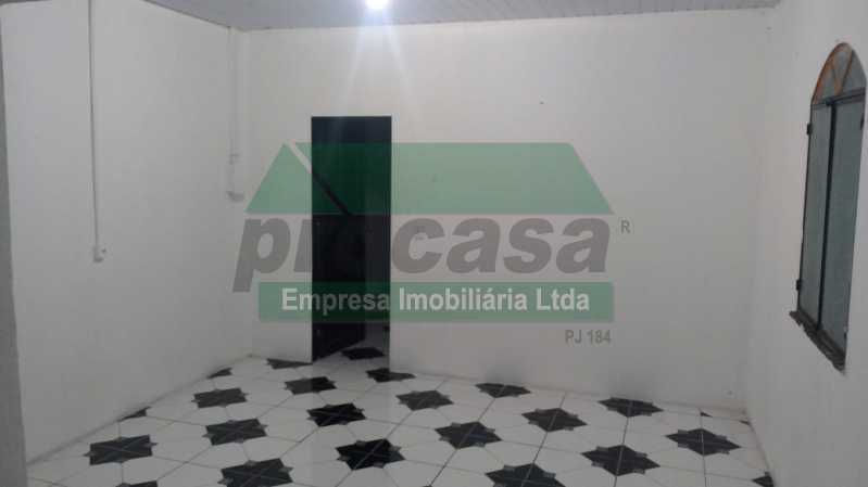 Casa à venda com 2 quartos, 80m² - Foto 2