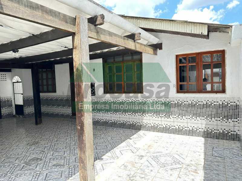 Casa de Condomínio para alugar com 3 quartos, 300m² - Foto 4