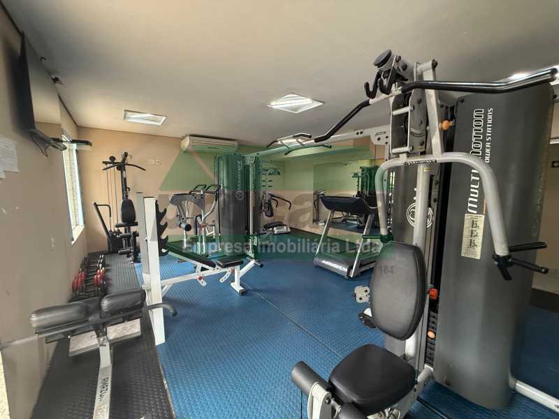 Apartamento à venda e aluguel com 4 quartos, 195m² - Foto 8