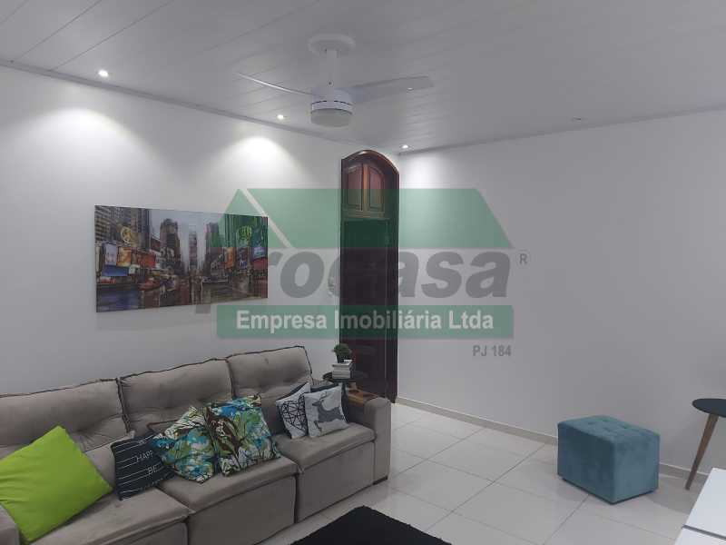 Casa à venda com 3 quartos, 320m² - Foto 2