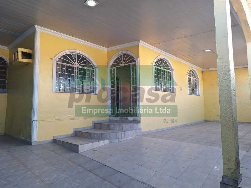 Casa à venda com 3 quartos, 300m² - Foto 1