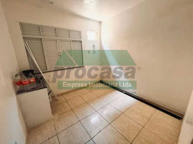 Casa à venda com 7 quartos, 250m² - Foto 5