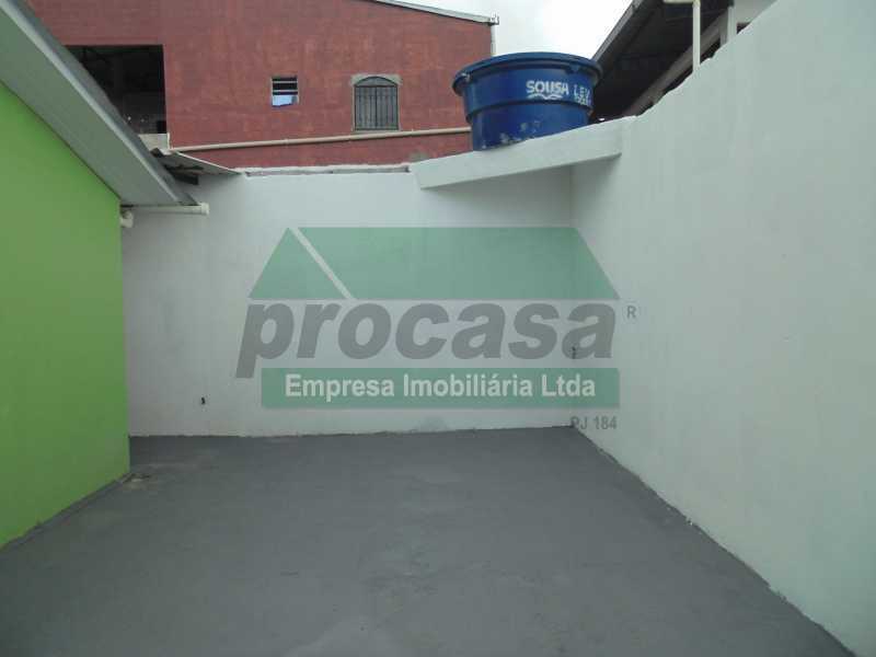 Casa para alugar com 2 quartos, 60m² - Foto 16