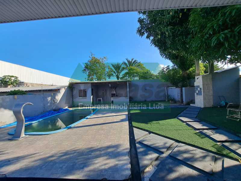 Casa à venda e aluguel com 3 quartos, 450m² - Foto 18