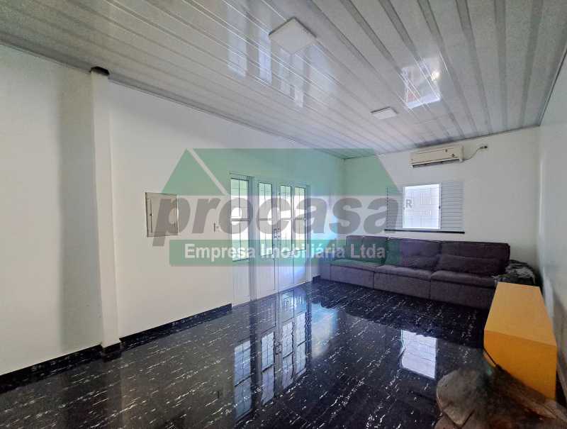 Casa à venda e aluguel com 3 quartos, 450m² - Foto 2