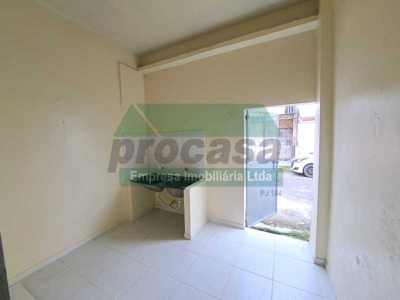 Casa para alugar com 3 quartos, 90m² - Foto 14