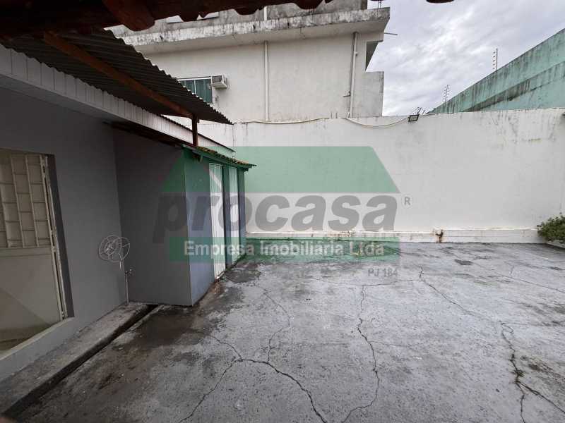 Casa Comercial à venda com 5 quartos, 103m² - Foto 17