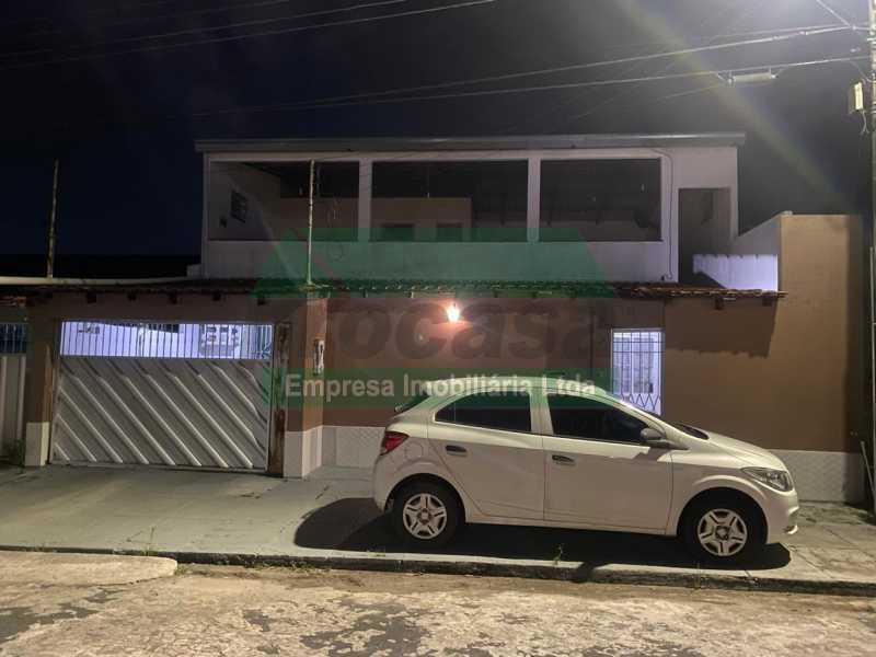 Casa de Condomínio à venda com 4 quartos, 220m² - Foto 1