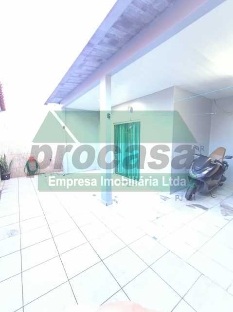 Casa à venda com 3 quartos, 280m² - Foto 2