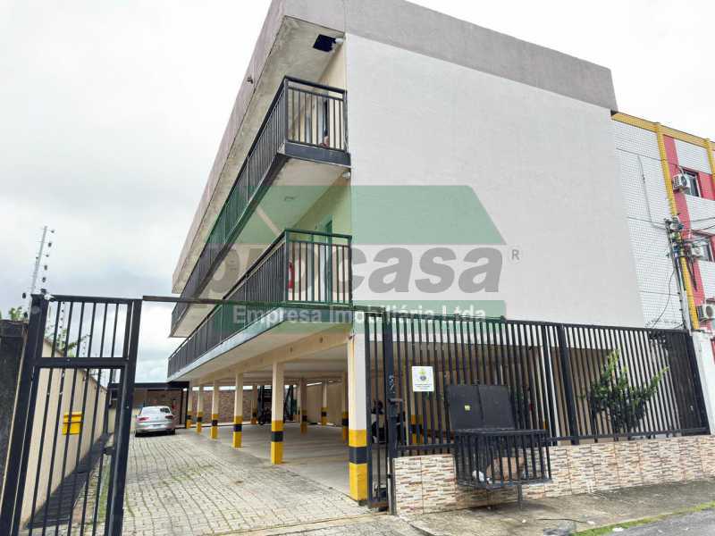 ALUGA-SE APARTAMENTO NO PARQUE DEZ DE NOVEMBRO