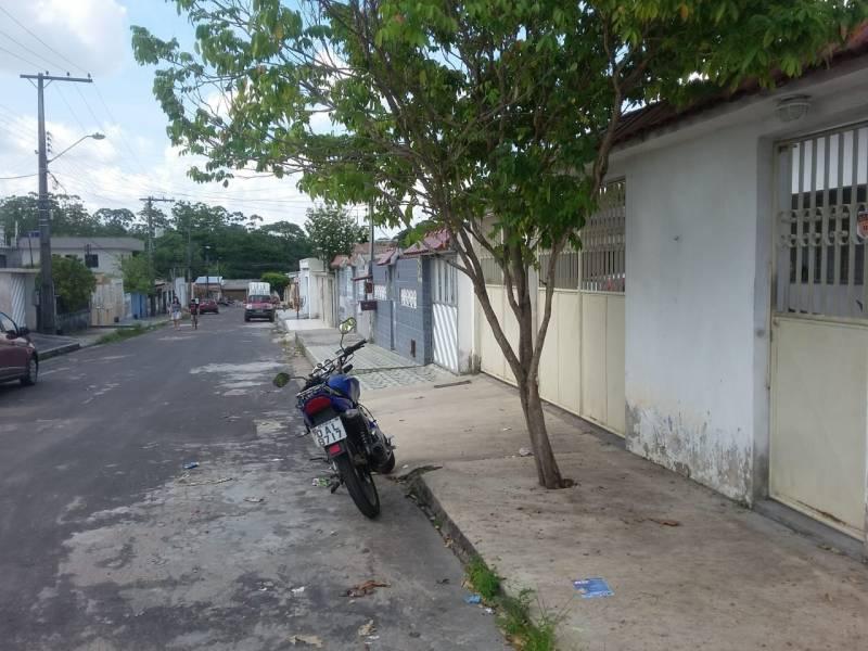 Casa com 3 dormitórios à venda e locação, 250 m² - Cidade Nova - Manaus-AM