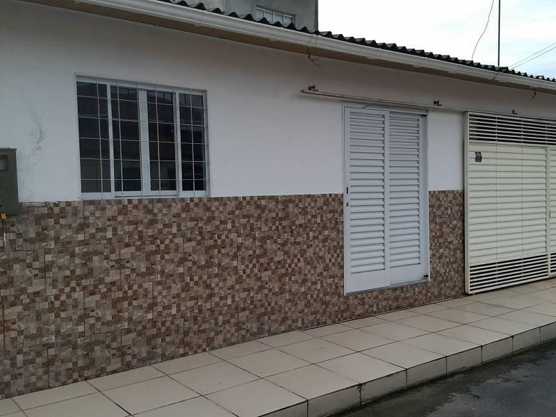 Casa com 3 dormitórios à venda, 150 m² por RS 179.000,00 - São José Operário - Manaus-AM