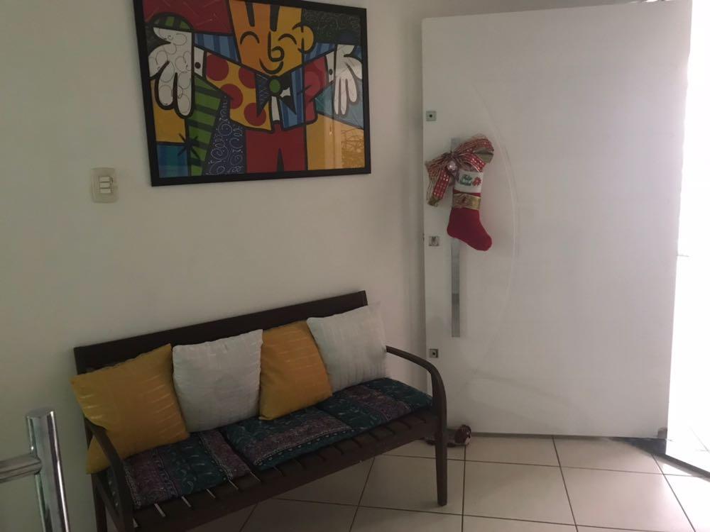 Casa com 3 dormitórios à venda, 250 m² por RS 700.000,00 - Flores - Manaus-AM