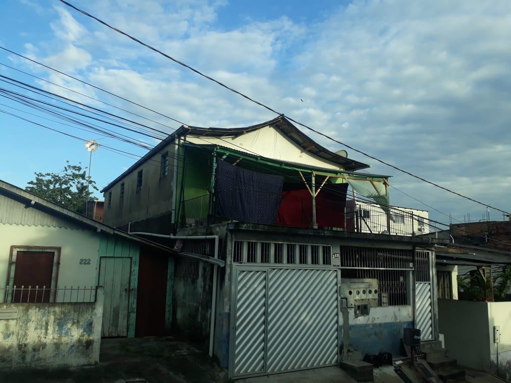 Casa com 9 dormitórios à venda, 200 m² por RS 400.000,00 - Vila da Prata - Manaus-AM