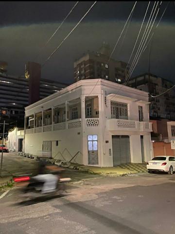Prédio com 8 dormitórios à venda, 404 m² por RS 1.300.000,00 - Centro - Manaus-AM