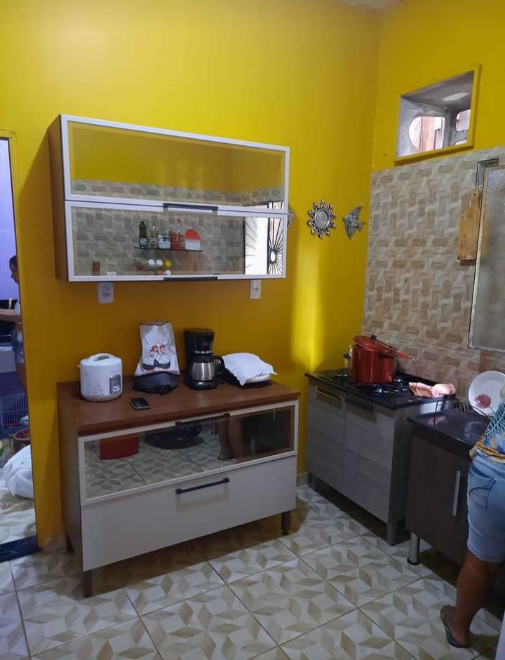 Casa com 3 dormitórios à venda, 100 m² por RS 90.000,00 - Compensa - Manaus-AM