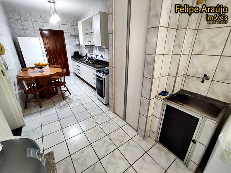 Apartamento à venda com 3 quartos, 125m² - Foto 8