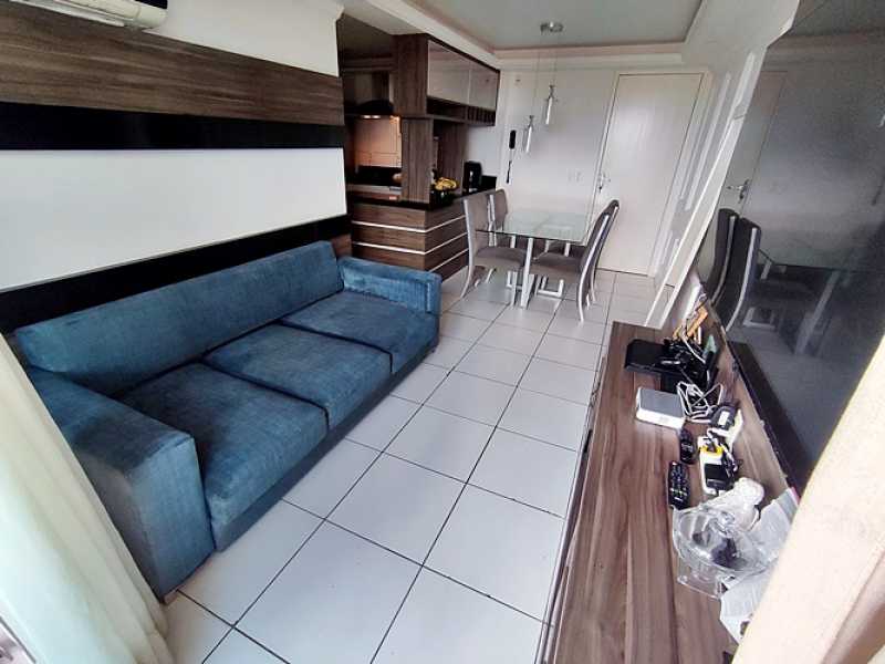 Apartamento à venda com 3 quartos, 73m² - Foto 3