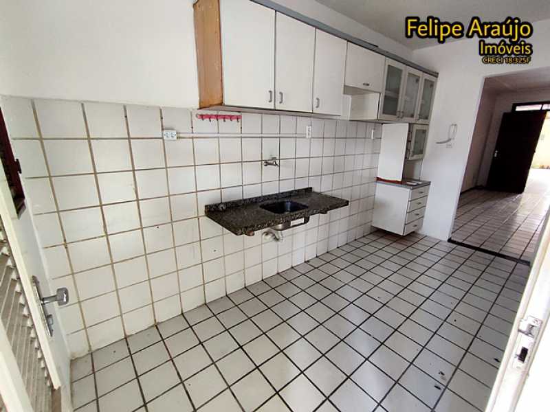 Casa à venda com 3 quartos, 120m² - Foto 13