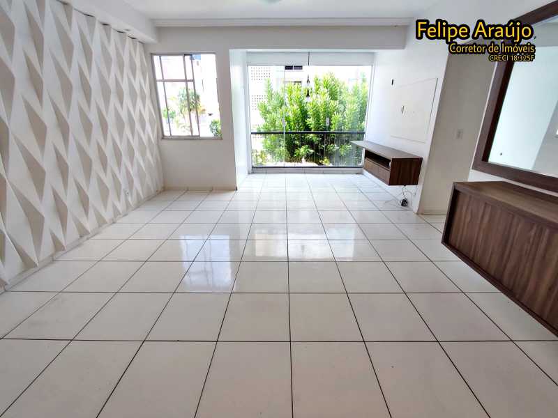 Apartamento à venda com 3 quartos, 77m² - Foto 4