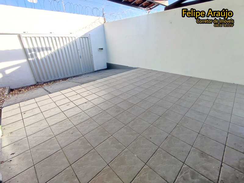 Casa à venda com 2 quartos, 100m² - Foto 4