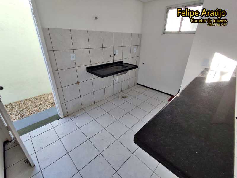 Casa à venda com 2 quartos, 100m² - Foto 8