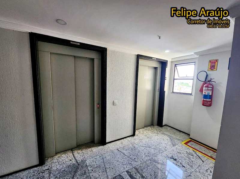 Apartamento à venda com 3 quartos, 105m² - Foto 4