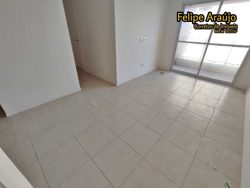 Apartamento à venda com 2 quartos, 57m² - Foto 4