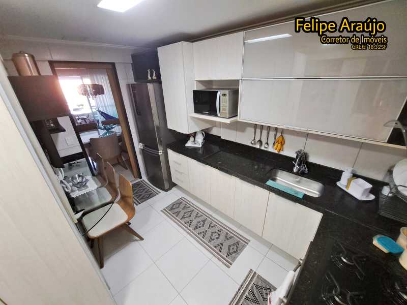 Apartamento à venda com 3 quartos, 133m² - Foto 17