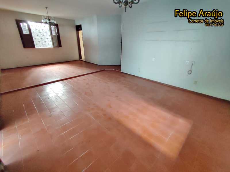 Casa à venda com 5 quartos, 350m² - Foto 7