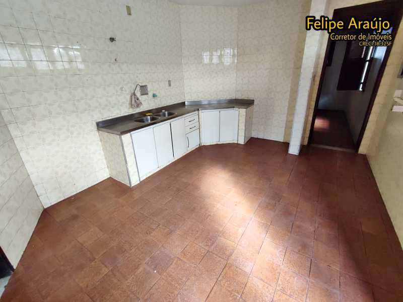 Casa à venda com 5 quartos, 350m² - Foto 19