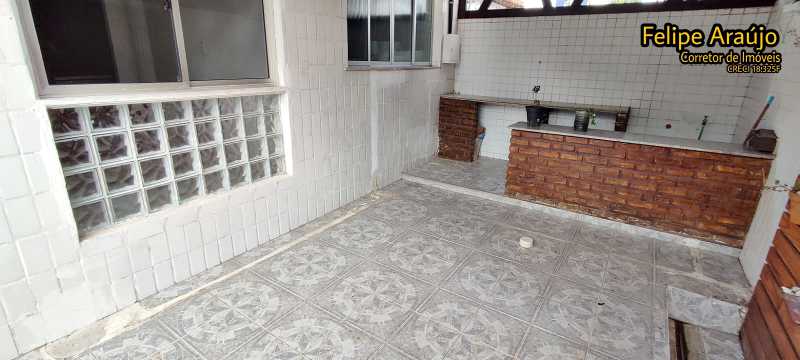 Casa à venda com 4 quartos, 200m² - Foto 4