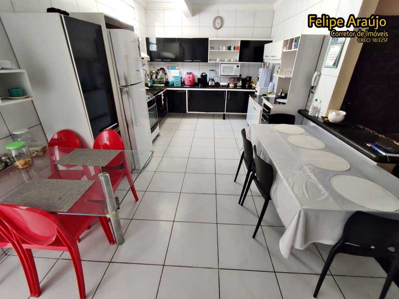 Casa à venda com 3 quartos, 100m² - Foto 14