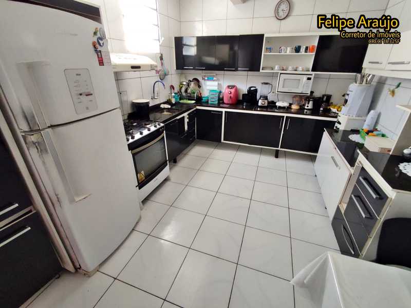 Casa à venda com 3 quartos, 100m² - Foto 15