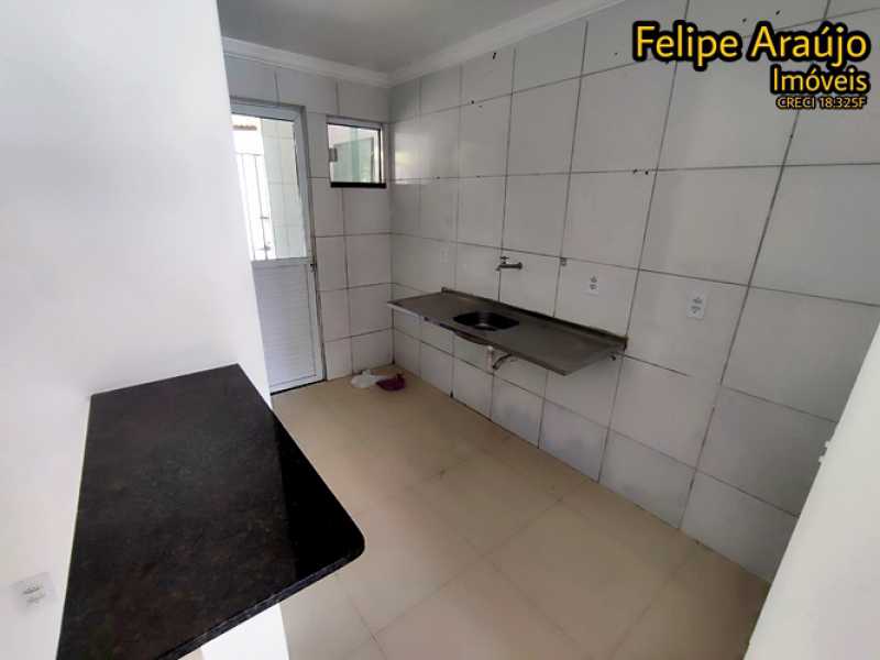 Casa à venda com 3 quartos, 98m² - Foto 5