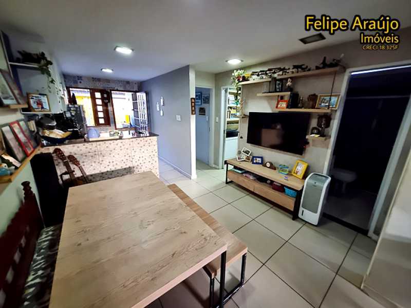 Casa à venda com 4 quartos, 107m² - Foto 5