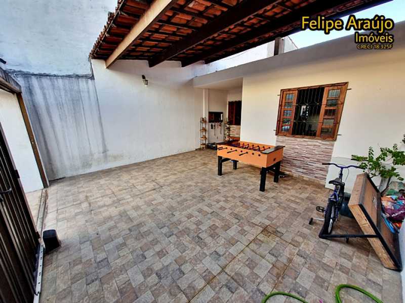 Casa à venda com 4 quartos, 107m² - Foto 3