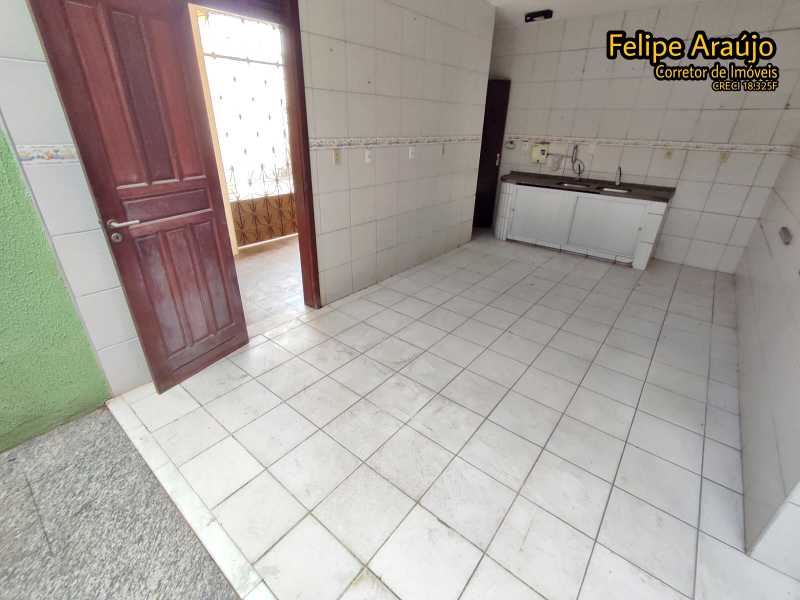 Casa à venda com 6 quartos, 400m² - Foto 20