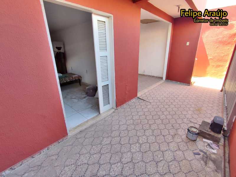 Casa à venda com 3 quartos, 180m² - Foto 2