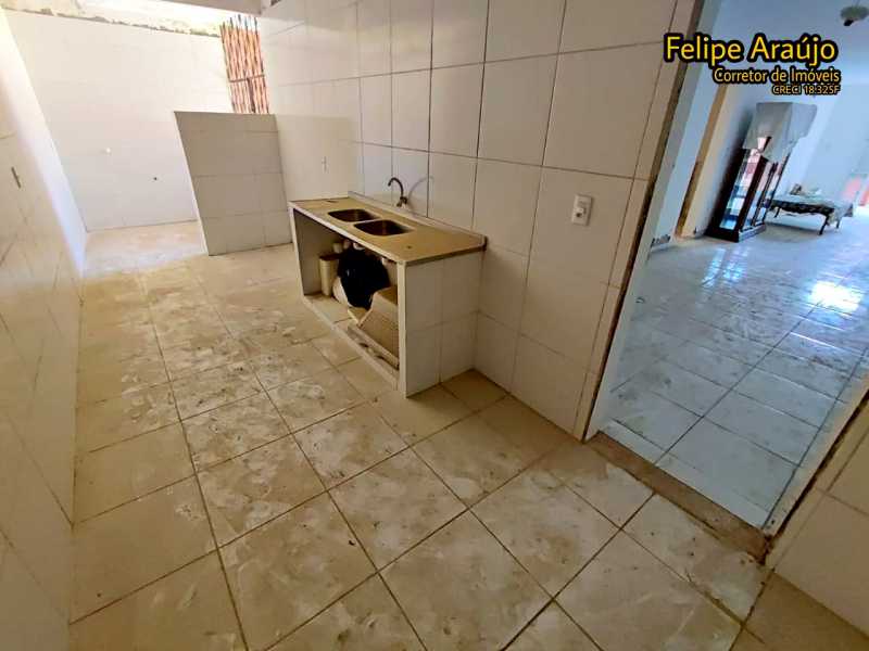 Casa à venda com 3 quartos, 180m² - Foto 9