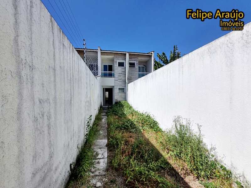 Casa à venda com 3 quartos, 120m² - Foto 1