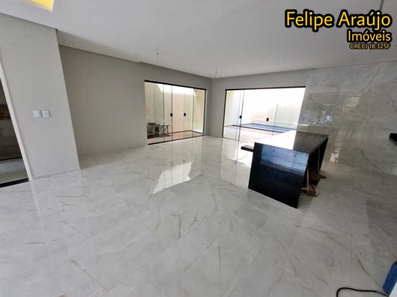 Casa de Condomínio à venda com 3 quartos, 252m² - Foto 2