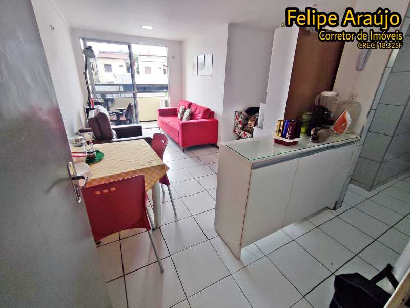 Apartamento à venda com 2 quartos, 49m² - Foto 2