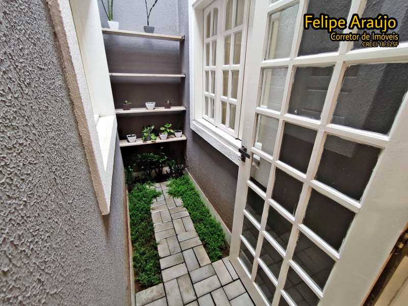 Casa à venda com 3 quartos, 175m² - Foto 11