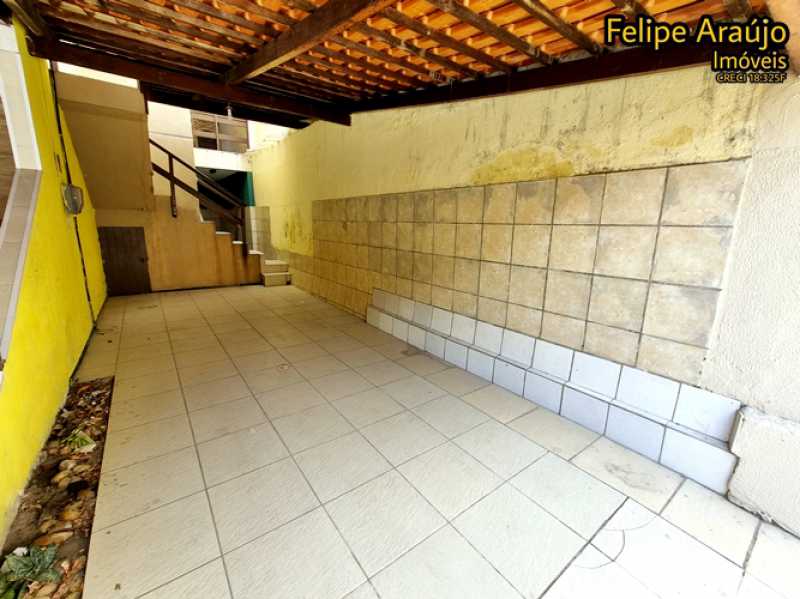 Apartamento à venda com 3 quartos, 133m² - Foto 2