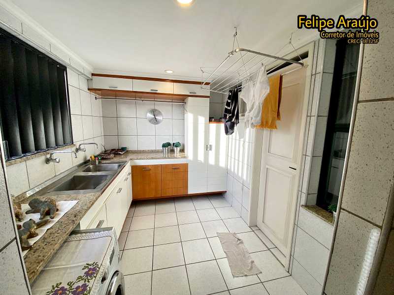 Apartamento à venda com 4 quartos, 250m² - Foto 23