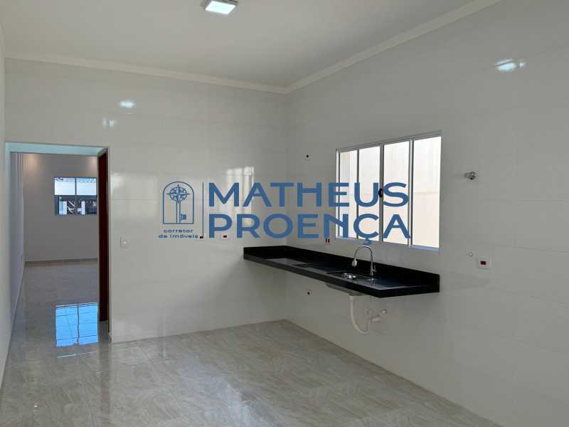 Casa à venda com 2 quartos, 98m² - Foto 14