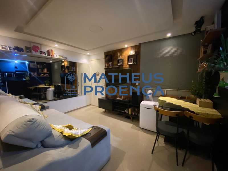 Apartamento à venda com 2 quartos, 45m² - Foto 3