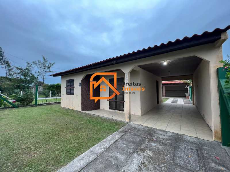 Casa à venda com 3 quartos, 95m² - Foto 1