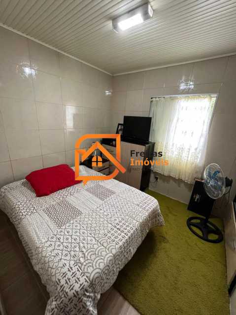 Casa à venda com 2 quartos, 80m² - Foto 11